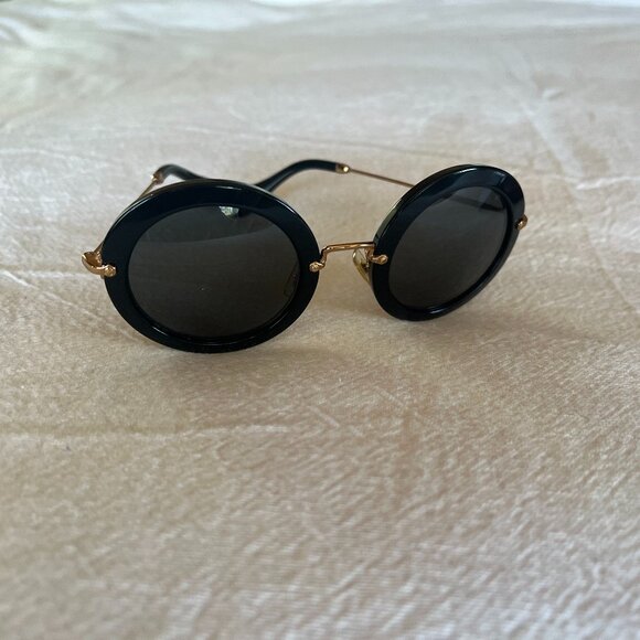 MIU MIU 49 MM ROUND RETRO SUNGLASSES - Picture 3 of 7
